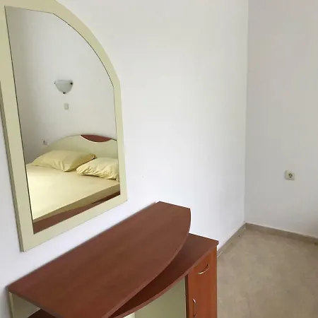 Kambani Nadezhda * Sveti Vlas