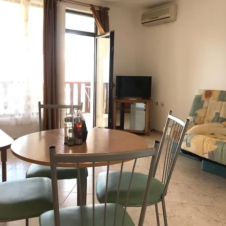 Apartamento Kambani Nadezhda *