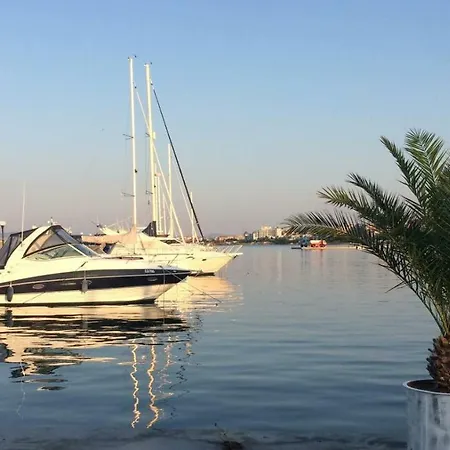 Lägenhet Kambani Nadezhda *